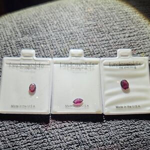 Vintage Lindenwolds Red Gemstones Ready To Set.. Origial Packaging